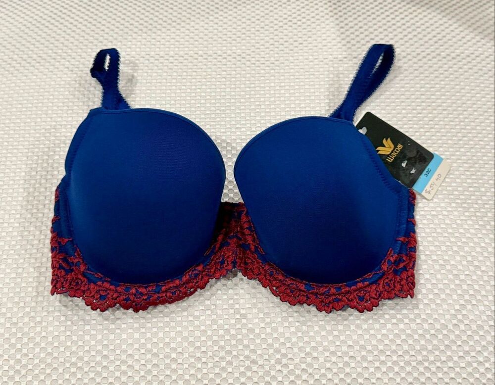 Wacoal NWT size 32C Embace Lace bra 853191